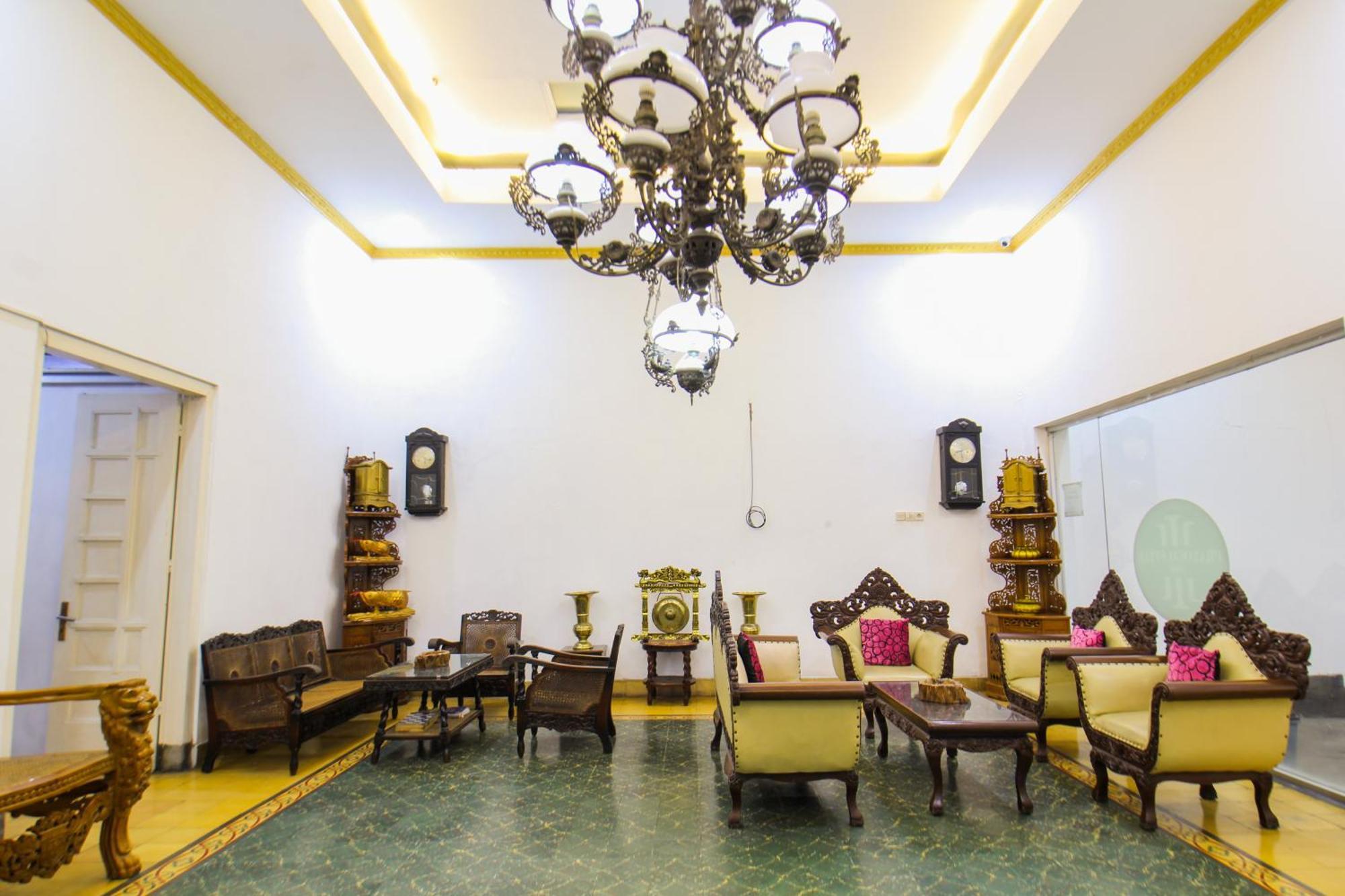 Prayogo Style Inn Prawirotaman Yogyakarta Exterior photo
