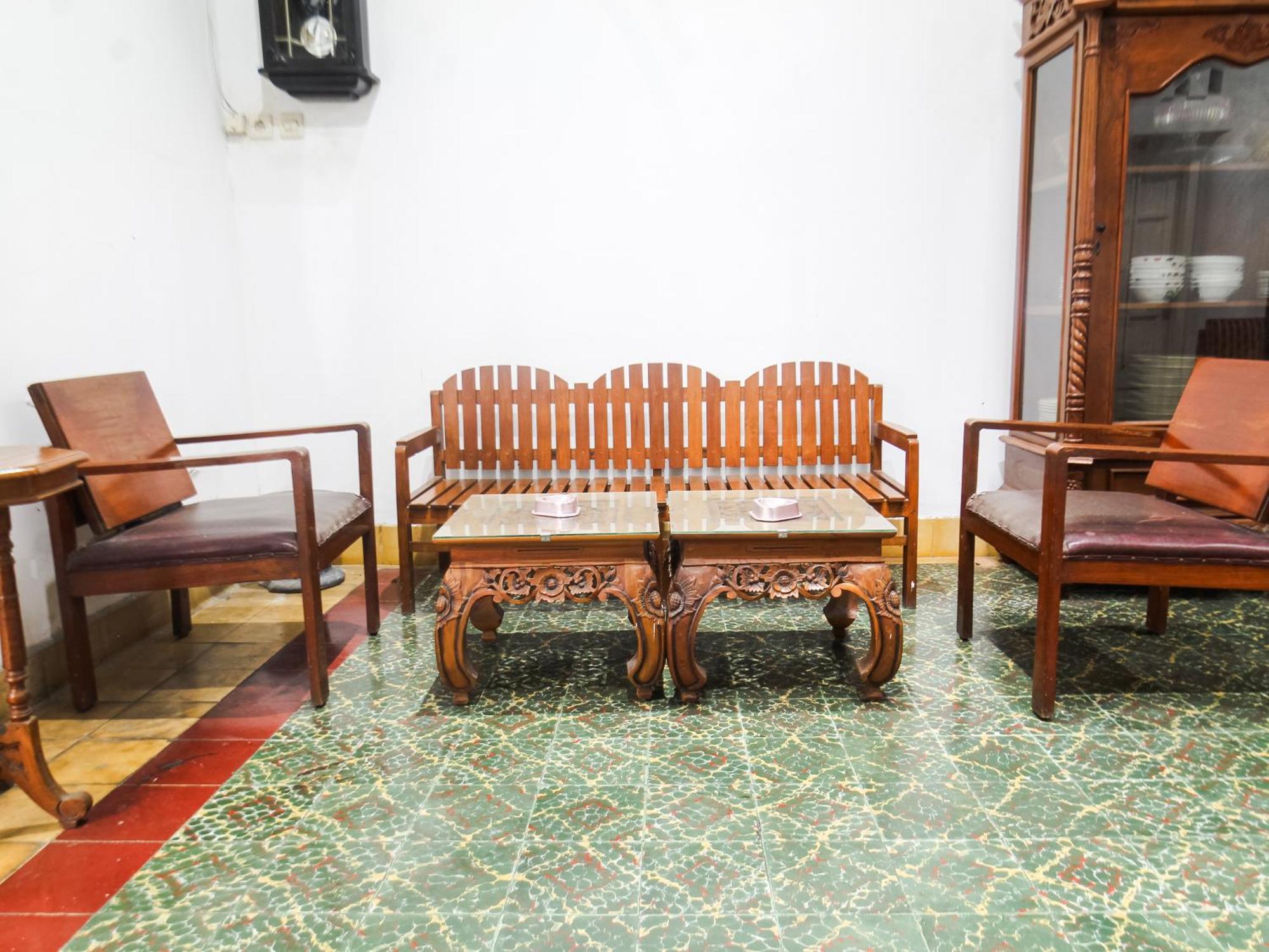 Prayogo Style Inn Prawirotaman Yogyakarta Exterior photo