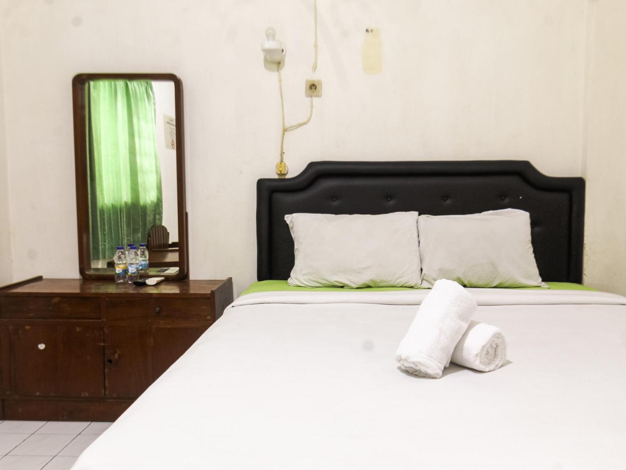 Prayogo Style Inn Prawirotaman Yogyakarta Exterior photo